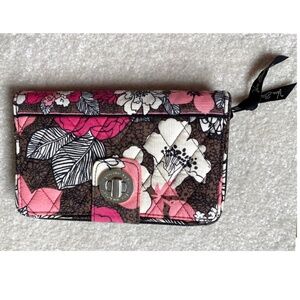 Vera Bradley Mocha Rouge Turn Lock Wallet, Quilted, Wonderful Condition, CUTE!!